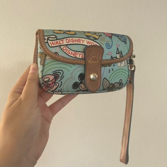 Dooney & Bourke Disney Parks Wristlet, RARE Blue Sketch Pattern - Picture 3 of 13